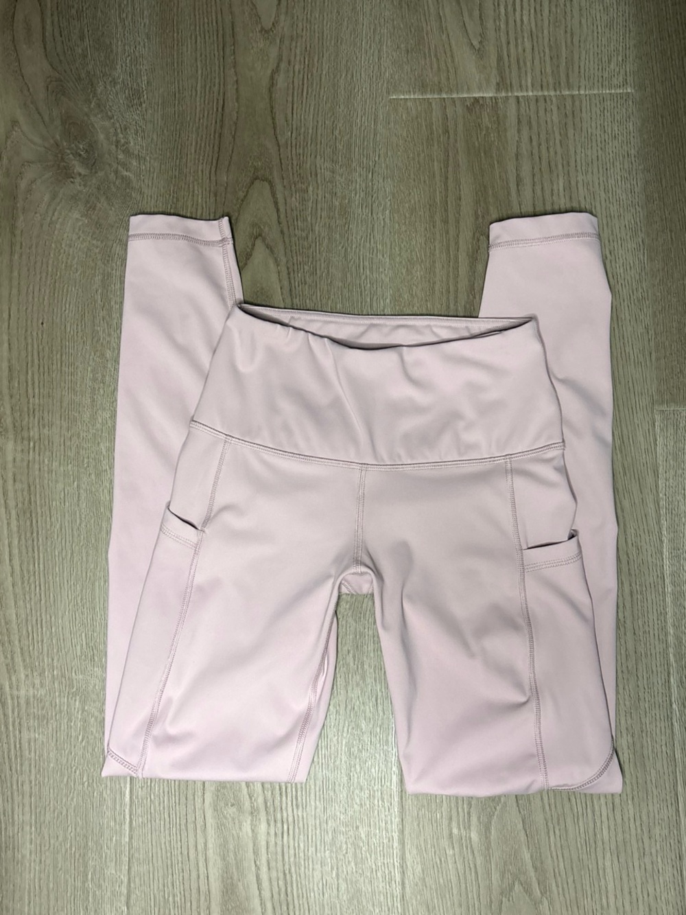 Light pink high-waisted leggings with pockets size extra small